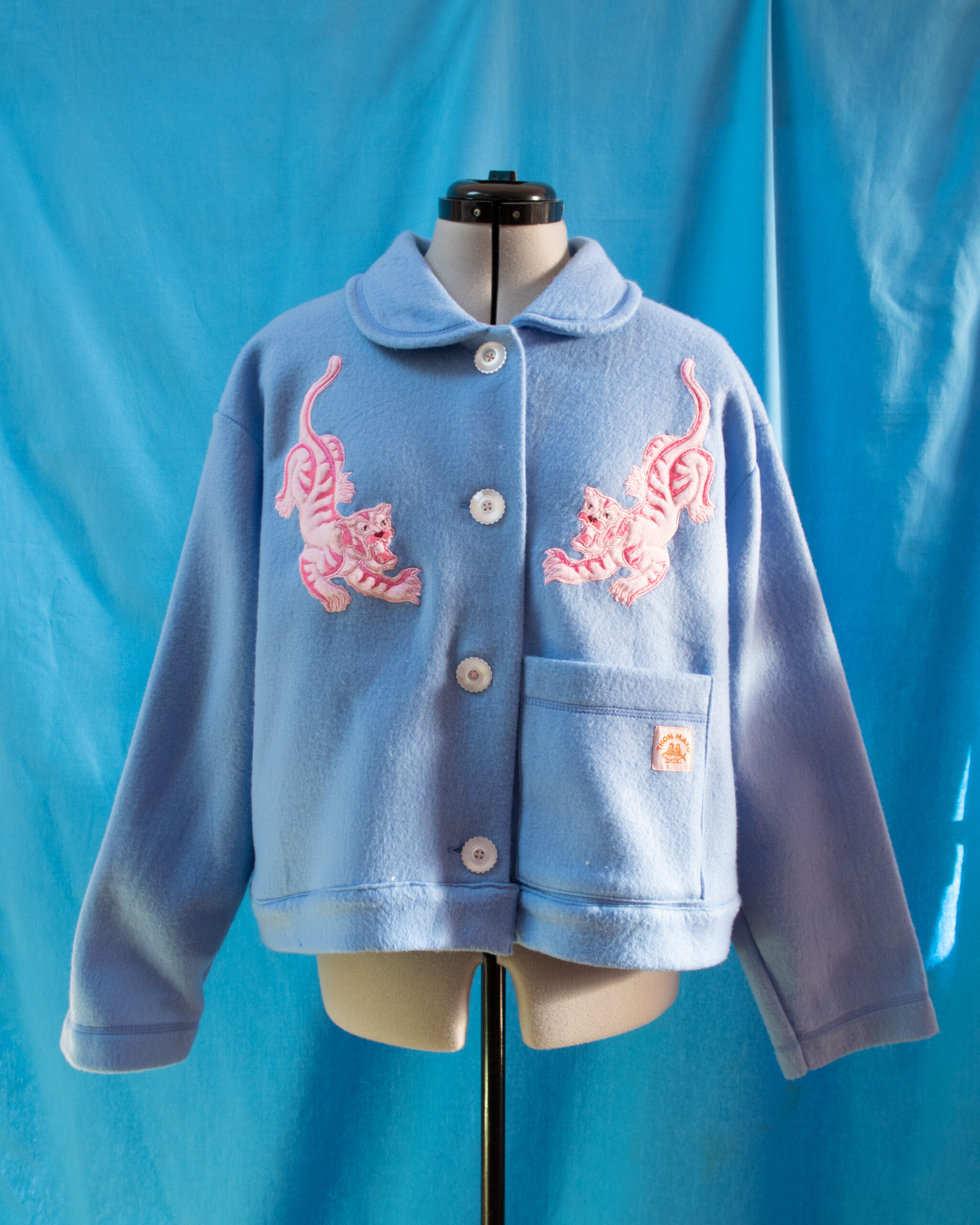 VESTE CROPED SUR-CHEMISE TIGRES - L – Image 10
